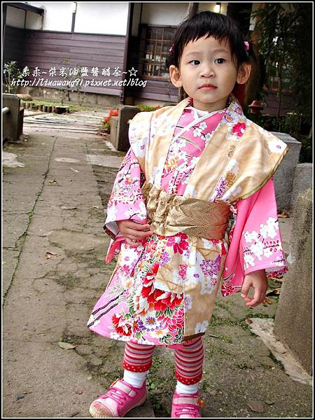 2010-0130-麗池公園-粉色和服外拍 (27).jpg