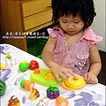 2009-0920-YUKI-1歲9個月玩扮家家.jpg