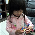 2010-1123-Yuki 2Y11M愛玩微積木.jpg