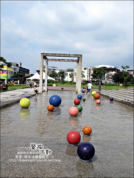 2010-0709-國際陶瓷藝術節 (23)-戲水區.jpg