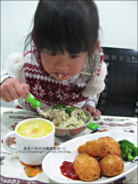 2011-0307-康寶香蟹南瓜-火腿蘑菇濃湯-可樂餅-親子丼 (16).jpg