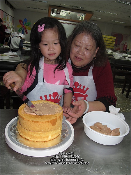 桃園南坎-義美觀光工廠-2010-1204 (30).jpg