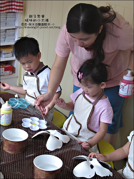 媽咪小太陽親子聚會-萬聖節-蝴蝶面具-2010-1025 (11).jpg