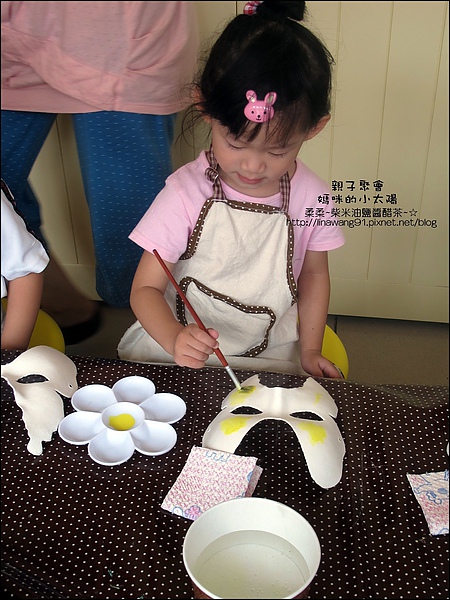 媽咪小太陽親子聚會-萬聖節-蝴蝶面具-2010-1025 (14).jpg