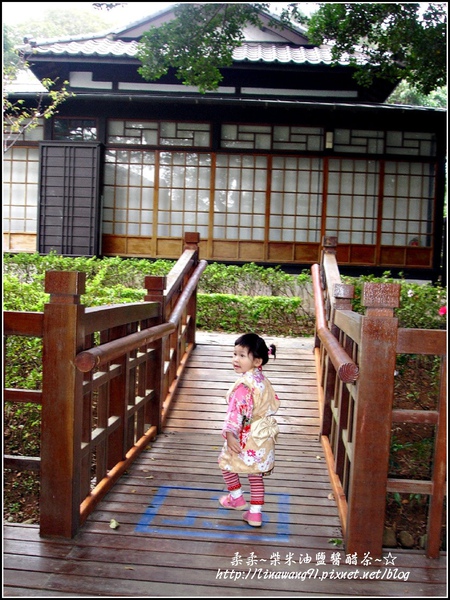 2010-0130-麗池公園-粉色和服外拍 (29).jpg