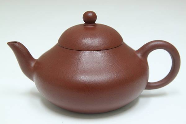 清乾隆時期_水流花自放孟臣款把手「香」字葉形章朱泥壺－linchin228的