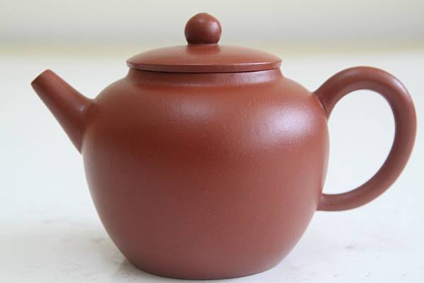 乾隆年製　朱泥茶壺 清雍正/乾隆朱泥壺｜2023夏季- 帝圖拍賣- 領銜全台書畫文物類第