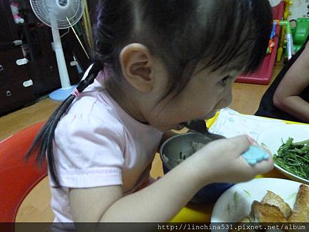 黃小妹加班 黃小妹加班