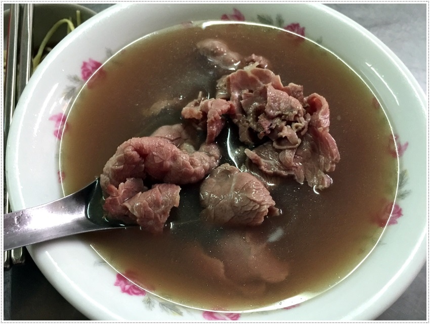 台南美食-開元新鮮牛肉湯-東門店