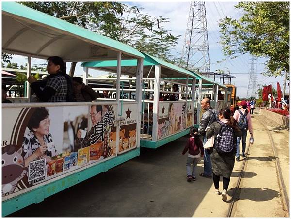 台南親子旅遊-柳營八老爺車站 小火車+乳牛生態動物 