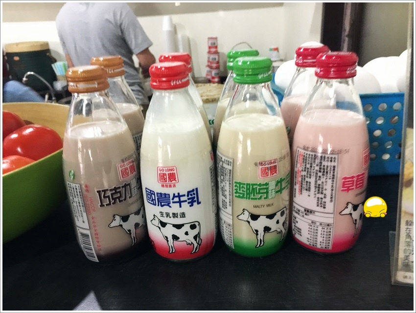 台南美食-食尚玩家-哈利速食自製小漢堡肉、好喝奶茶