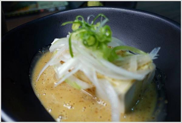 台南美食-纓風鮨味壽司丼飯專賣店東西好吃又新鮮CP值超高-超推燒炙總匯種類多樣 一次滿足