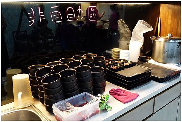 台南美食-纓風鮨味壽司丼飯專賣店東西好吃又新鮮CP值超高-超推燒炙總匯種類多樣 一次滿足