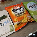 開箱文-韓味不二「首爾‧旅行中」韓國零食箱-韓國旅行必買、團購最夯的美食、零食組合
