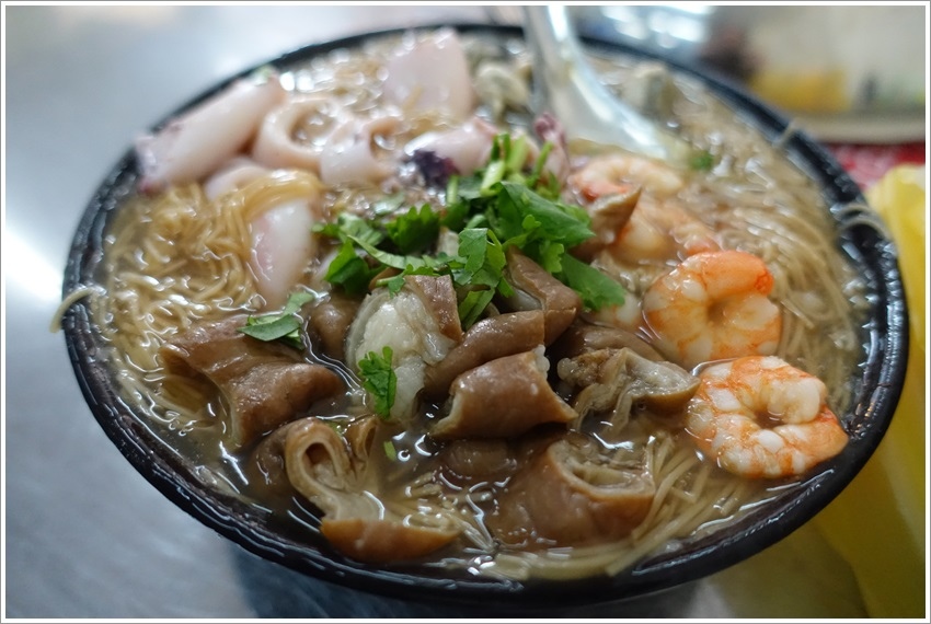 台南美食-北區台中楊大腸麵線隱藏版干貝六支天使紅蝦麵線 台南美食-北區台中楊大腸麵線隱藏版干貝六支天使紅蝦麵線