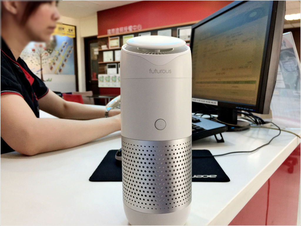 開箱-對抗PM2.5Futurous空氣清淨香氛機尤加利精油套組車用家用好幫手 開箱-對抗PM2.5Futurous空氣清淨香氛機尤加利精油套組車用家用好幫手