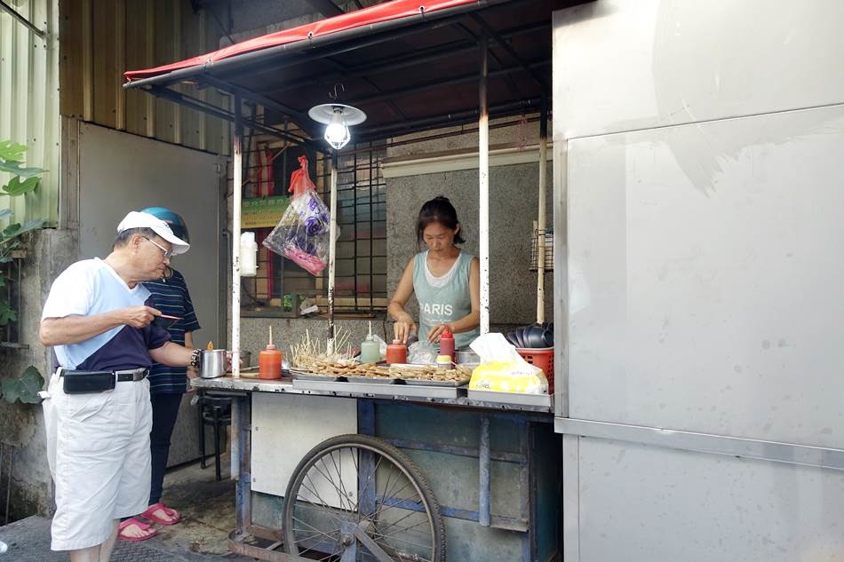 台南美食-北區隱藏版大武街黑輪攤無名四十年黑輪