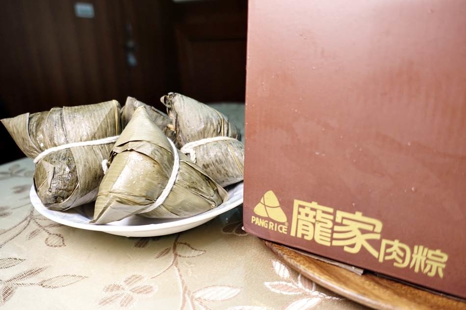 高雄美食-龐家肉粽小時候的南部粽新口味養生紅藜黑米粽以及栗香櫻花蝦大干貝粽子 高雄美食-龐家肉粽小時候的南部粽新口味養生紅藜黑米粽以及栗香櫻花蝦大干貝粽子