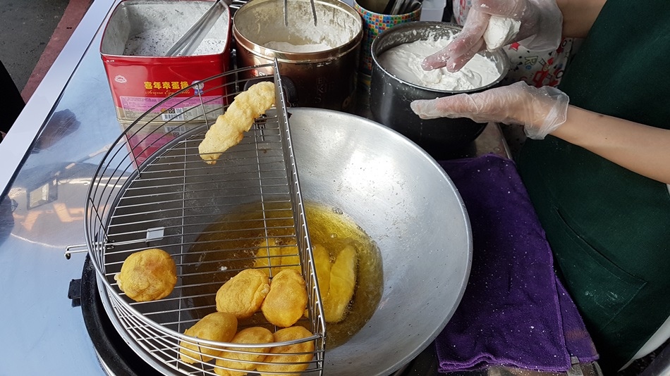 台中美食逢甲夜市必吃金酥堂台中白糖粿台中番薯碰下午茶推薦傳統美食 