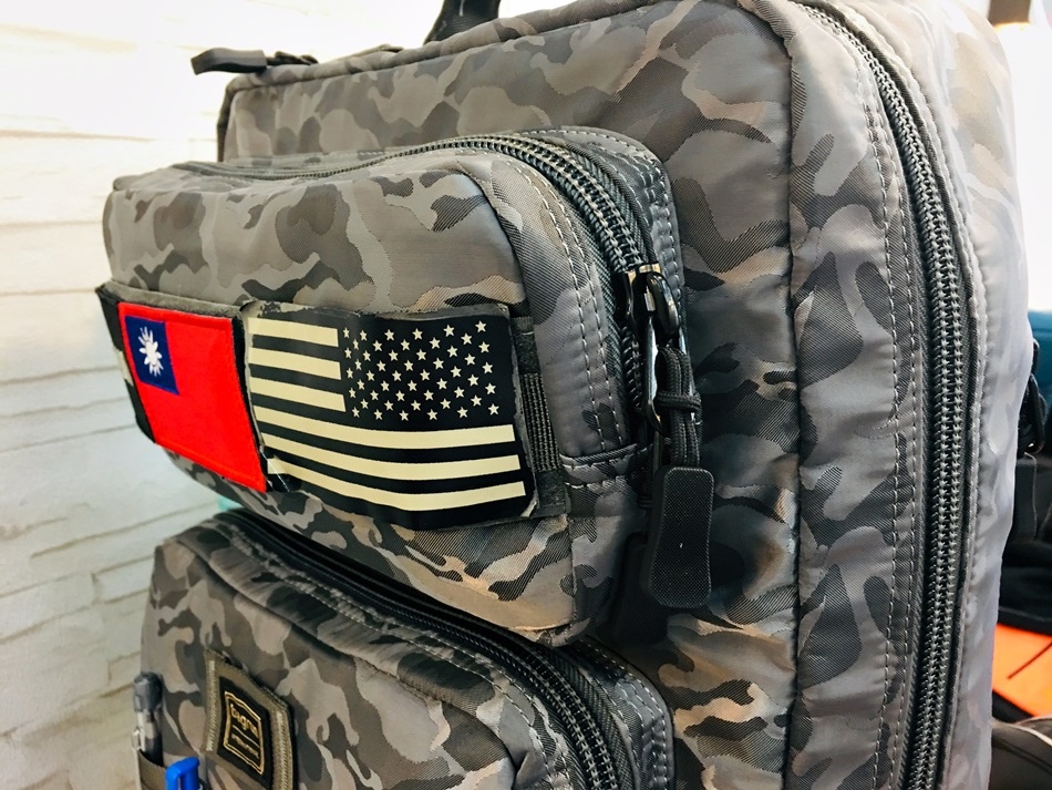 推薦戰術背包-Bagrun氣彈系列軍事風格後背包40L回購率超高美軍專用戶外運動迷彩系列可以黏貼個性化標語適合上班族專用