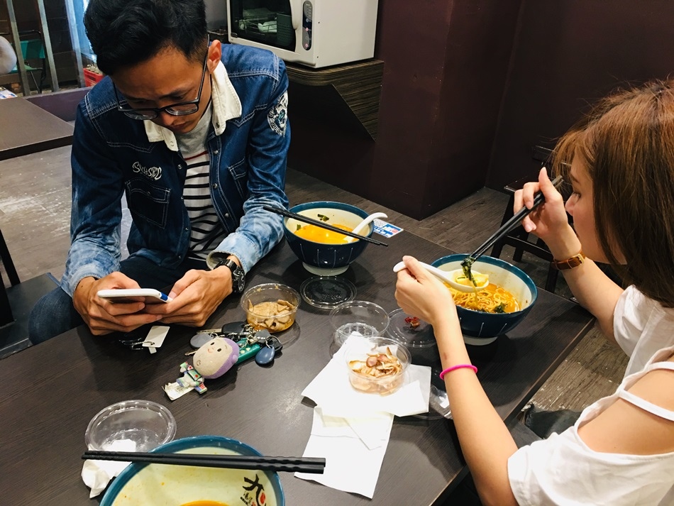 台南美食-九湯屋日本拉麵台南復國店平價美食好吃到俘獲各位食客的胃原味拉麵