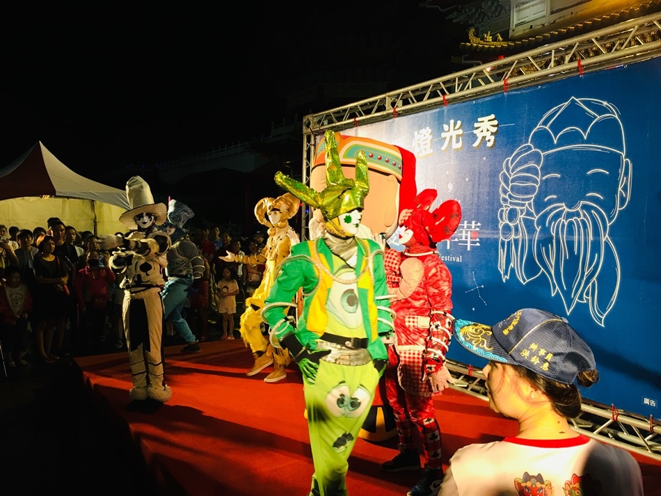 2019年台南土城正統鹿耳門聖母廟無人機燈光秀以及會跳舞的月下老人和亞洲唯一潮流街舞小丑嗨翻全場