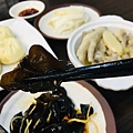 台南美食-居食之家上海菜料理水仙宮市場旁家常菜道地上海脆皮生煎包老母雞湯熬煮吃到會噴汁的上海生煎包