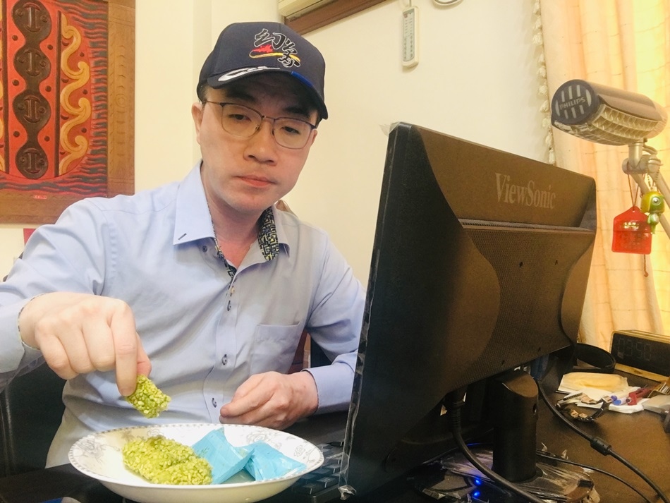桃之夭夭推薦團購抹茶杏仁捲心酥辦公室團購小點心抹茶控必備IG爆紅抹茶巧克力,味道絕對夠抹! 桃之夭夭推薦團購抹茶杏仁捲心酥辦公室團購小點心抹茶控必備IG爆紅抹茶巧克力,味道絕對夠抹!