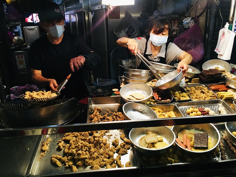 台南美食│很厲害非吃不可北區家家鹹酥雞目前在北區吃過最好吃最愛的一間鹹酥雞