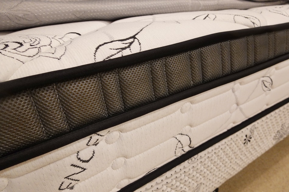 台南床墊坐又銘沙發自產自銷MIT台灣品牌床墊提供客製化服務不知是賣沙發也給您一張舒適的好床