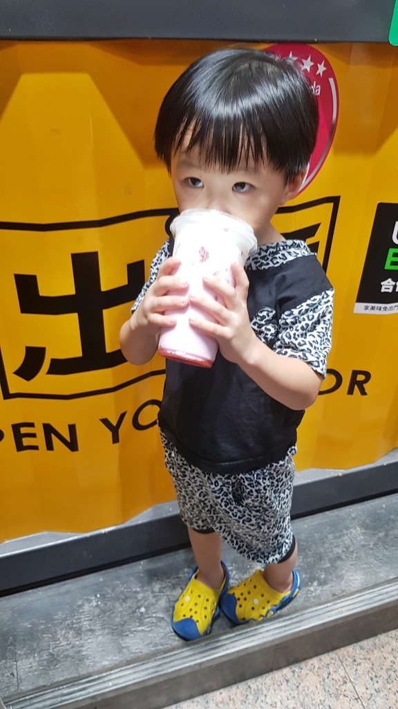 台中逢甲美食三倍券│逢甲夜市美食必吃住宿推薦振興券放大好好用,台灣最好玩的夜市 台中逢甲美食三倍券│逢甲夜市美食必吃住宿推薦振興券放大好好用,台灣最好玩的夜市