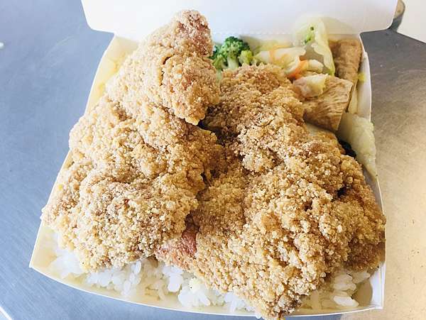 南台科大門口美食鼎旺餐飲推薦超大份量雙紐奧良雞腿排爆量便當盒學生超級推薦 南台科大門口美食鼎旺餐飲推薦超大份量雙紐奧良雞腿排爆量便當盒學生超級推薦