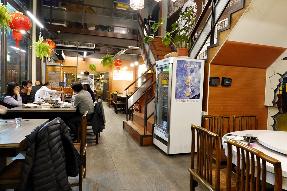 台南牛肉鍋推薦│老饕推薦鴻牛溫體牛肉鍋西門店每日善化直送新鮮溫體牛!好吃牛尾鍋就在鴻牛溫體牛肉鍋 台南牛肉鍋推薦│老饕推薦鴻牛溫體牛肉鍋西門店每日善化直送新鮮溫體牛!好吃牛尾鍋就在鴻牛溫體牛肉鍋