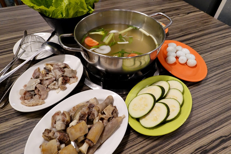 DSC07767台南牛肉鍋推薦│老饕推薦鴻牛溫體牛肉鍋西門店每日善化直送新鮮溫體牛!好吃牛尾鍋就在鴻牛溫體牛肉鍋 DSC07767台南牛肉鍋推薦│老饕推薦鴻牛溫體牛肉鍋西門店每日善化直送新鮮溫體牛!好吃牛尾鍋就在鴻牛溫體牛肉鍋