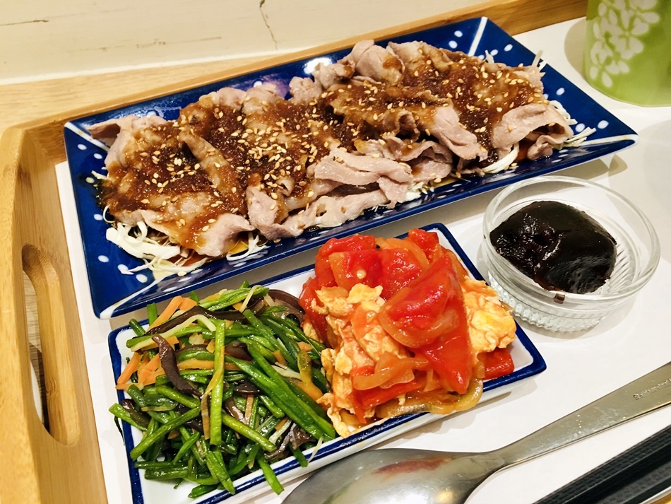 台南文青咖啡店│Dos Café逗室鄰近美術館2館放輕鬆喝咖啡吃簡餐好地方 台南文青咖啡店│Dos Café逗室鄰近美術館2館放輕鬆喝咖啡吃簡餐好地方