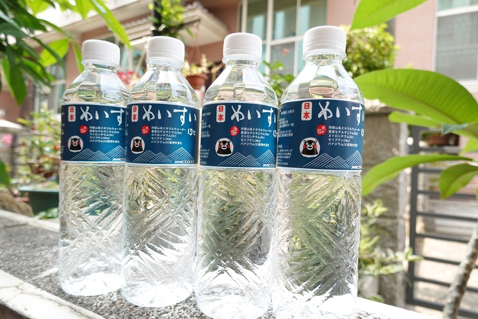日本礦泉水推薦、軟水推薦來自日本九州熊本的礦泉水,日本名水13度C泡茶全聯就買的到囉 日本礦泉水推薦、軟水推薦來自日本九州熊本的礦泉水,日本名水13度C泡茶全聯就買的到囉