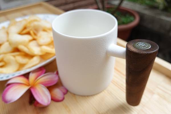 辦公室泡茶送禮推薦│宜龍Eilong人文馬克杯璀璨濾茶器最優雅的個人泡茶杯