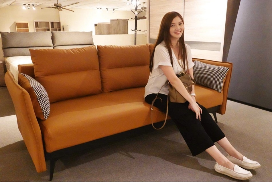高雄沙發推薦圓山傢俱實體展示多元選擇，買沙發買家具找在地30年經營老店，客製化沙發依據您的需要量身訂製