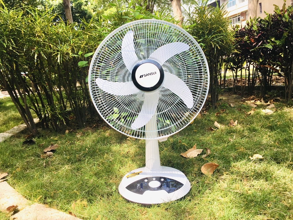 IMG_4353.JPG SANSUI山水露營電扇,獨家專利 14吋LED智慧雙效驅蚊DC充電風扇SDF-14M01,DC直流無刷馬達,內置大容量電池、靜