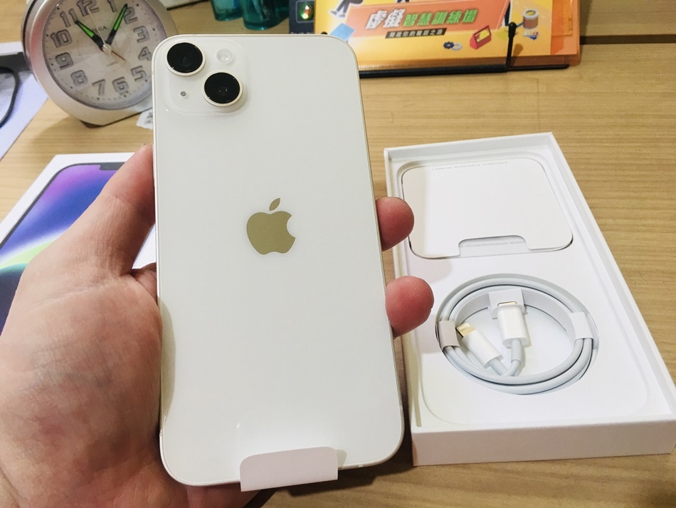 一隻iPhone我用了五年,怎麼摔也不壞,速度越來慢 一隻iPhone我用了五年,怎麼摔也不壞,速度越來慢