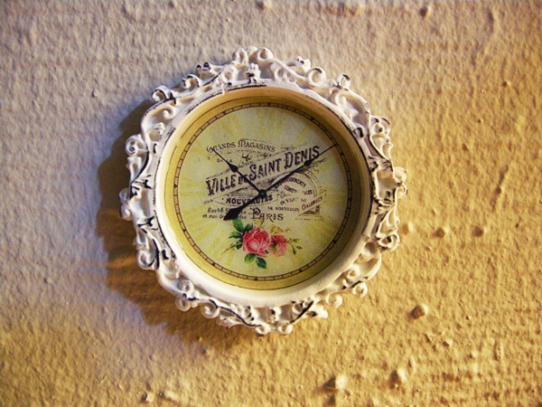 Dollhouse Miniature Wall Clock 