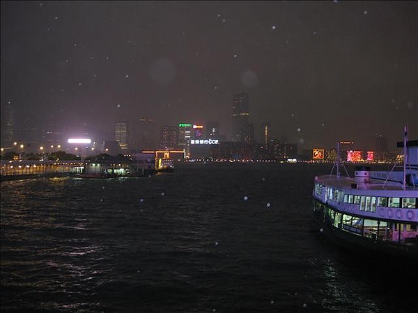 維多利亞港~下雨了~