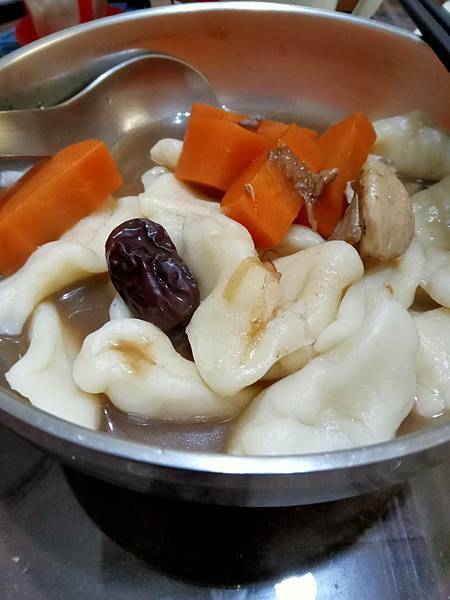 紅蘿蔔疙瘩雞麵湯.jpg