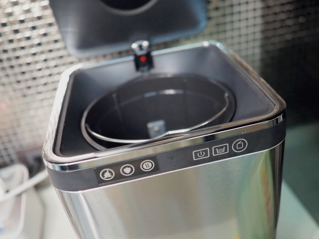 S__62881831.jpg 主婦夢幻小家電!廚餘居然可以變得比肉鬆還香!《SANSUI山水》智能熱烘除臭4L廚餘機開箱