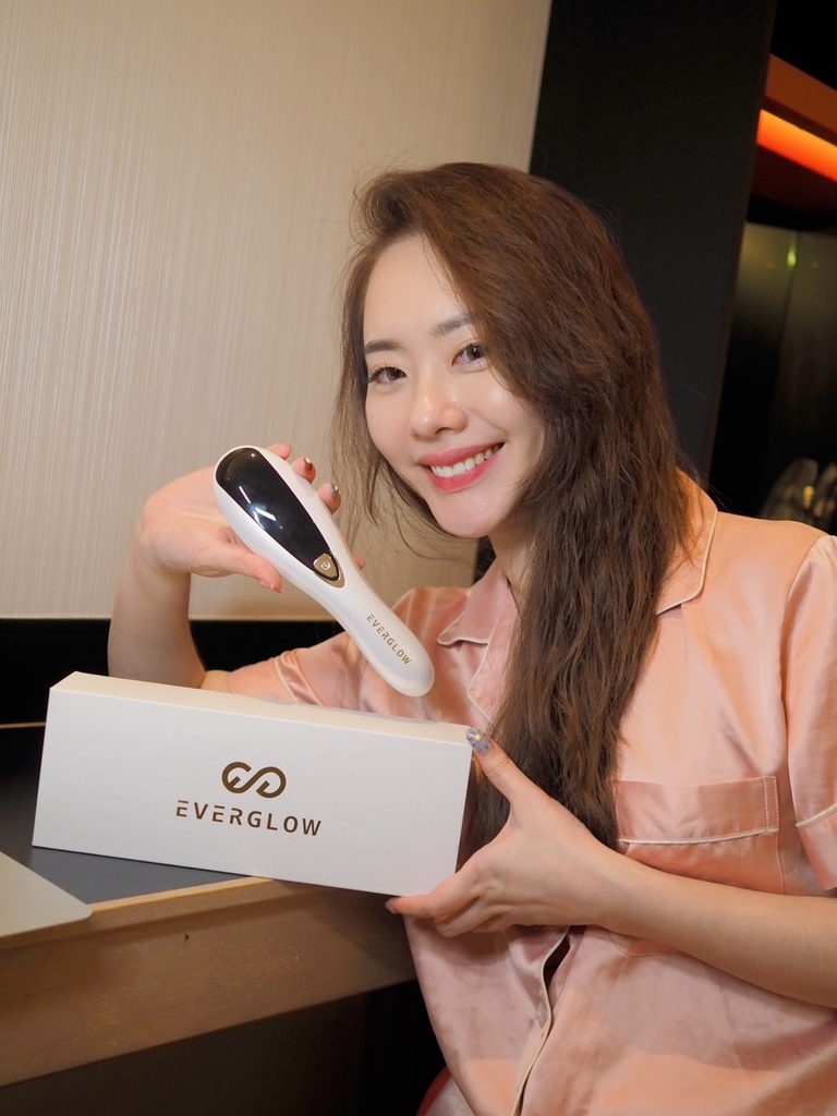 EVERGLOW 頭皮保養導入梳 LINDA1203 S__69263379.jpg EVERGLOW 頭皮保養導入梳 LINDA1203 S__69263379.jpg