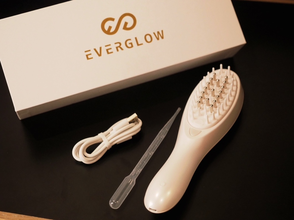 EVERGLOW  頭皮保養導入梳 LINDA1203 S__69263386.jpg