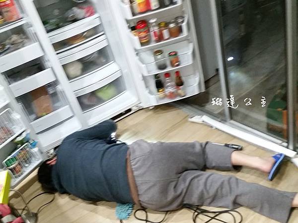 修理冰箱 12 修理冰箱 12