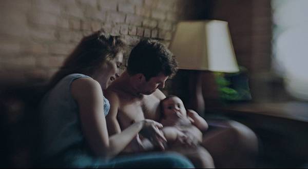 FAMILY BLUR IMAGE CUTE FAMILY BLUR IMAGE CUTE