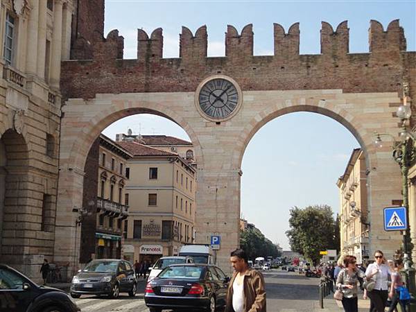 Verona舊城門之一