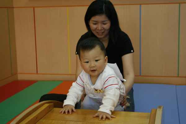 20090412junior天母健寶園寶寶爬爬樂大賽 064.jpg